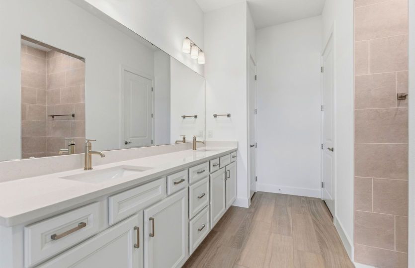 Owner's Bath with Dual Sinks