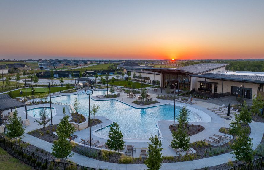 Resort-Style Pool