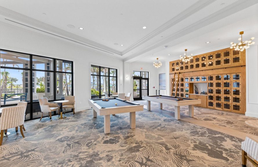 Wine Club & Lounge Area