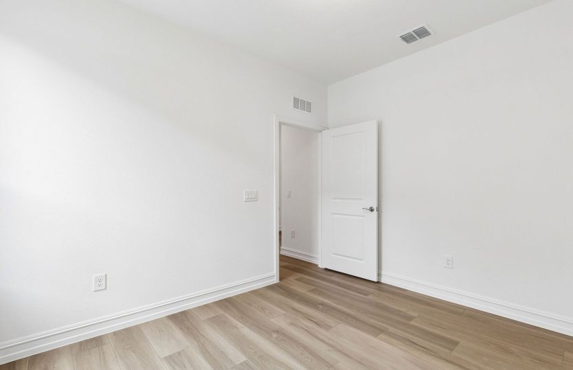 Secondary bedroom