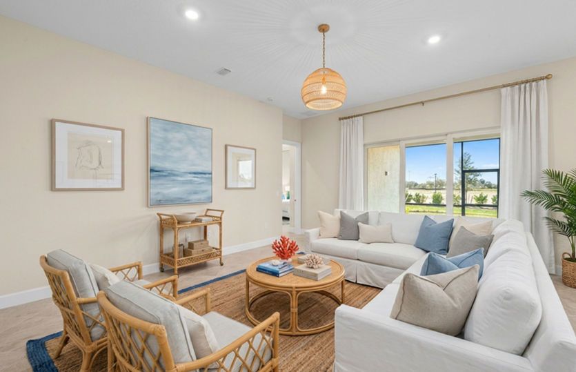 Gathering room | Virtually staged for illustrative purposes