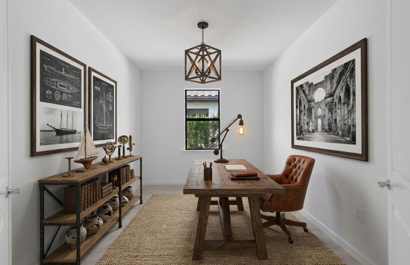 Enclosed flex room | Virtually staged for illustrative purposes