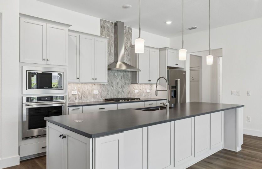 Eat-in kitchen island