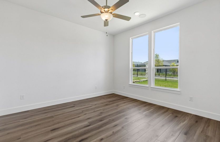 Secondary bedroom