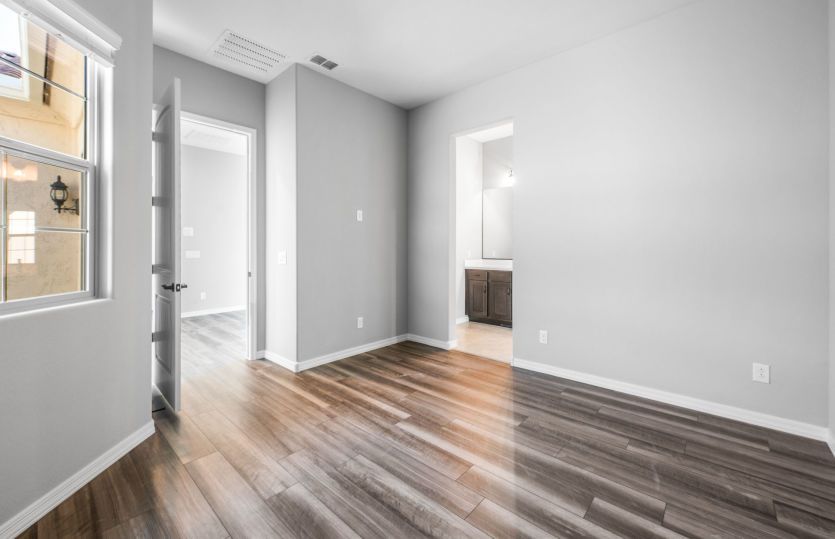 Guest Suite With Living