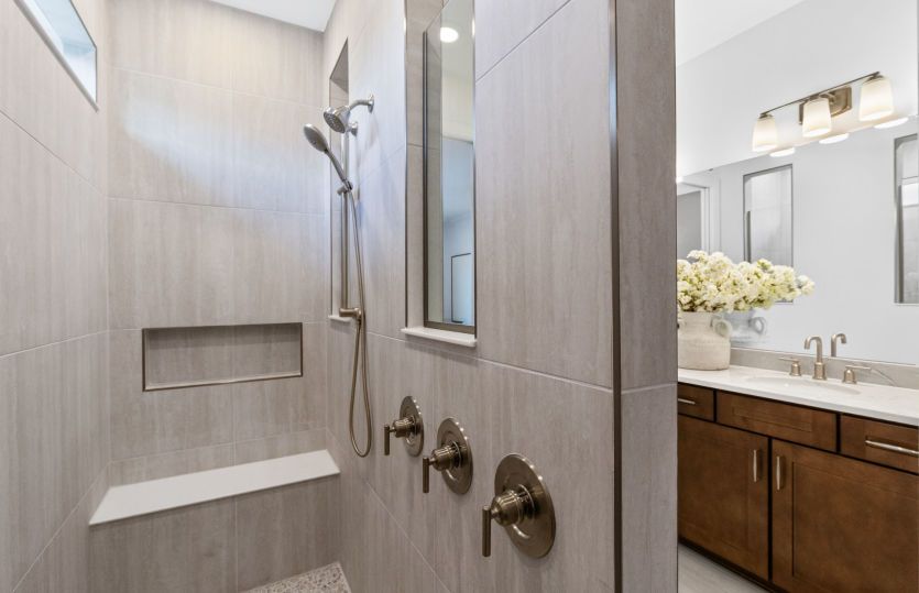 Relaxing Bathroom