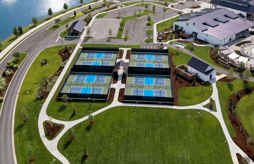 Resort Style Amenities