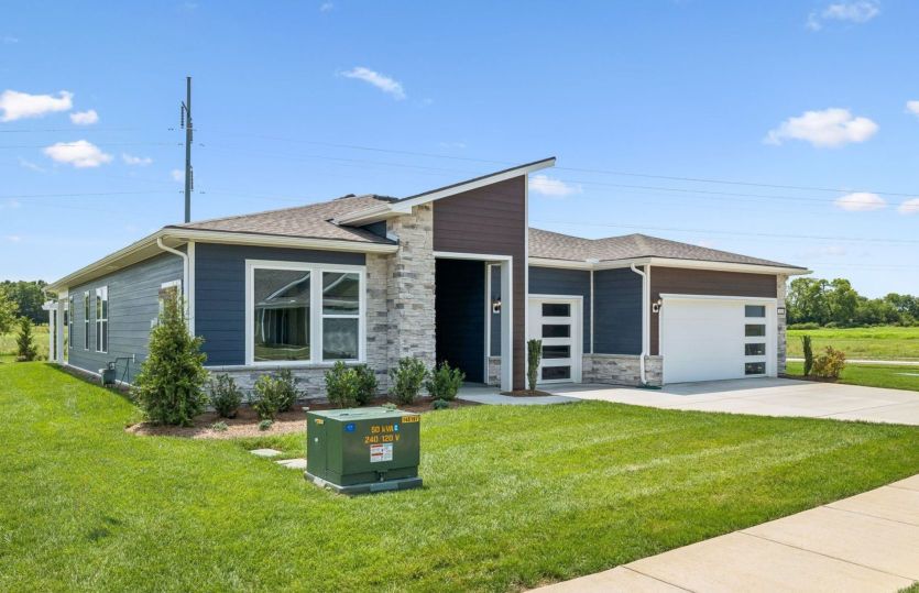 Renown - Lot 150 - Exterior