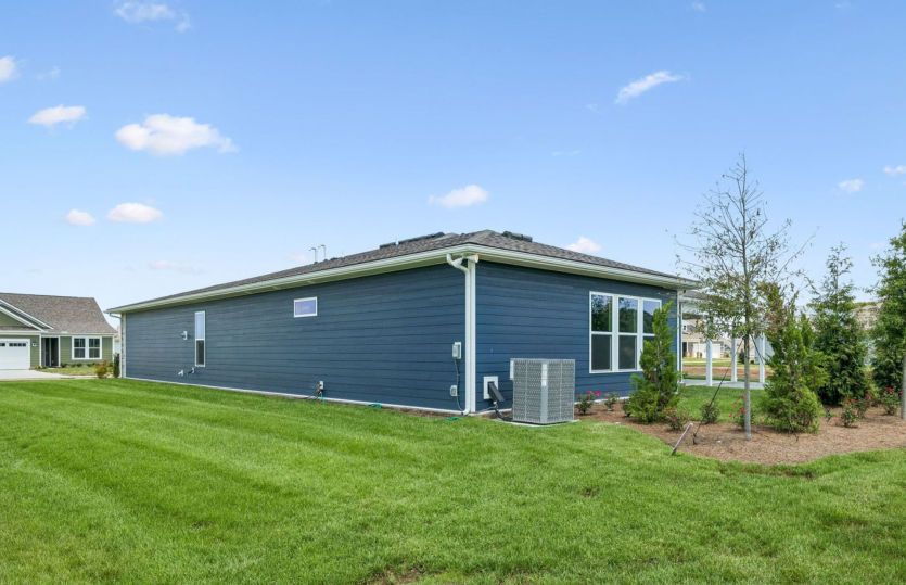 Renown - Lot 150 - Exterior