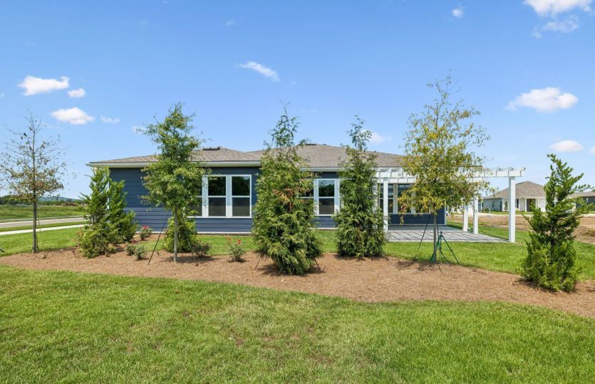 Renown - Lot 150 - Exterior