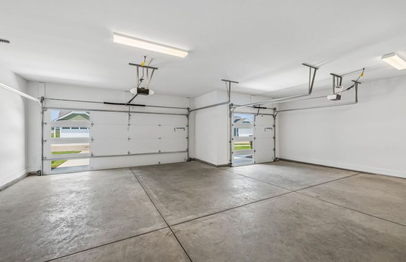 3 Car Garage