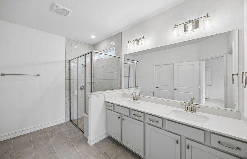 Double vanity in primary bath