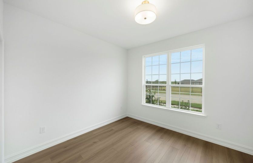 Secondary bedroom