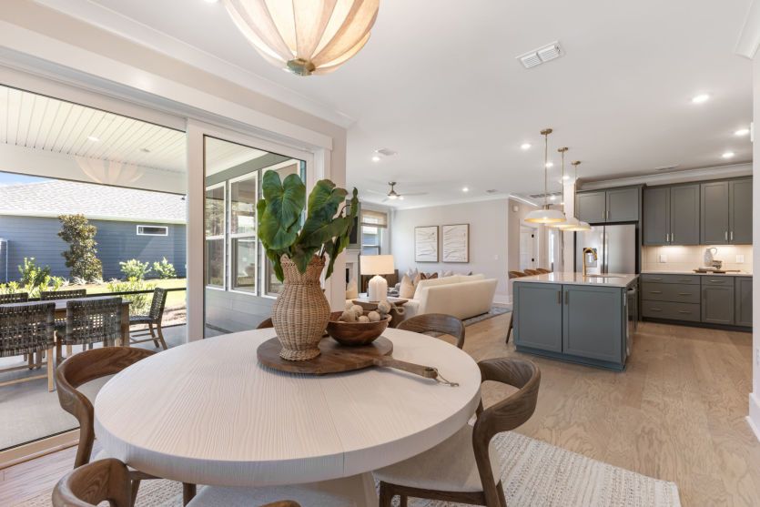 Dining room.