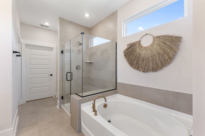 Owner's suite bathroom.