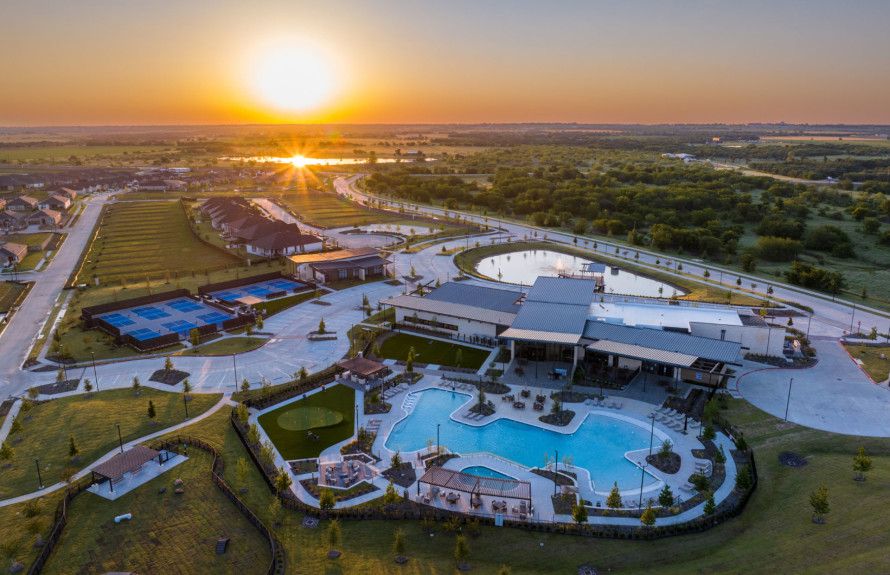 Resort-Style Amenity Center