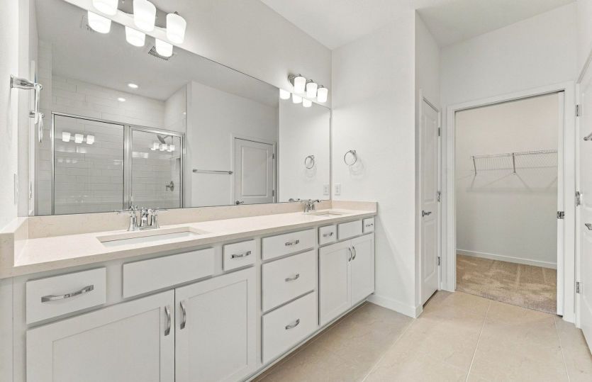 Owner's Bath w/Dual Sinks