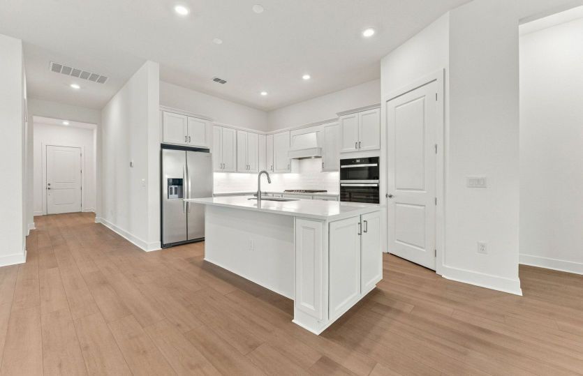 Stylish Built-in Kitchen