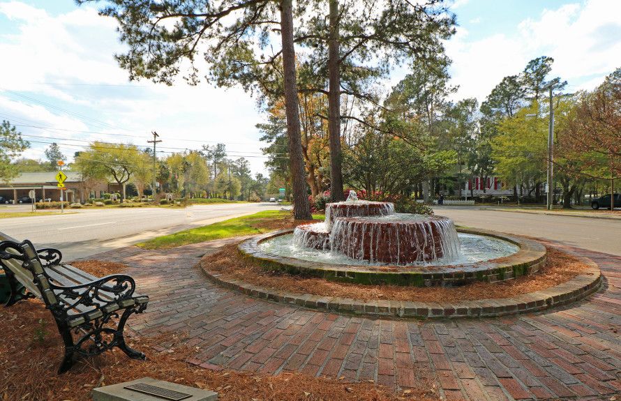 Downtown Summerville Fountain