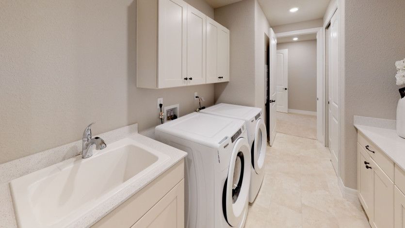 Spacious Laundry Room Designed for Everyday Efficiency