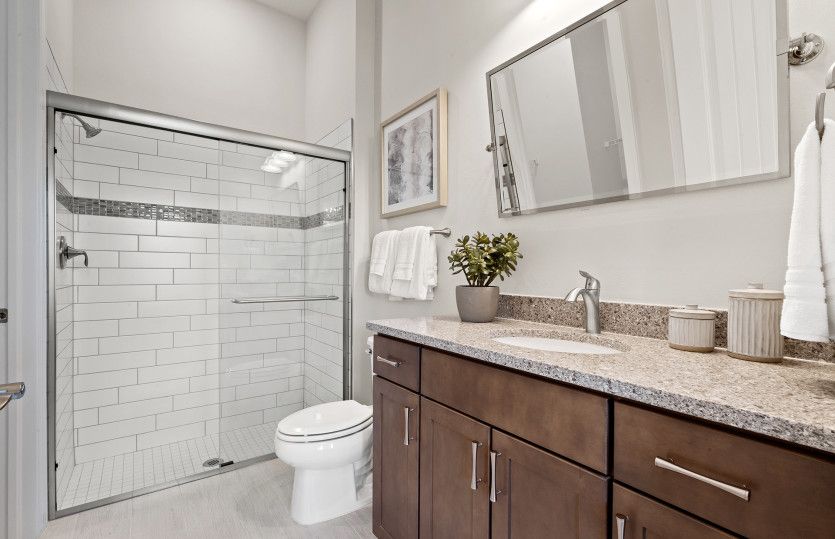 Secondary bathroom with optional shower instead of tub