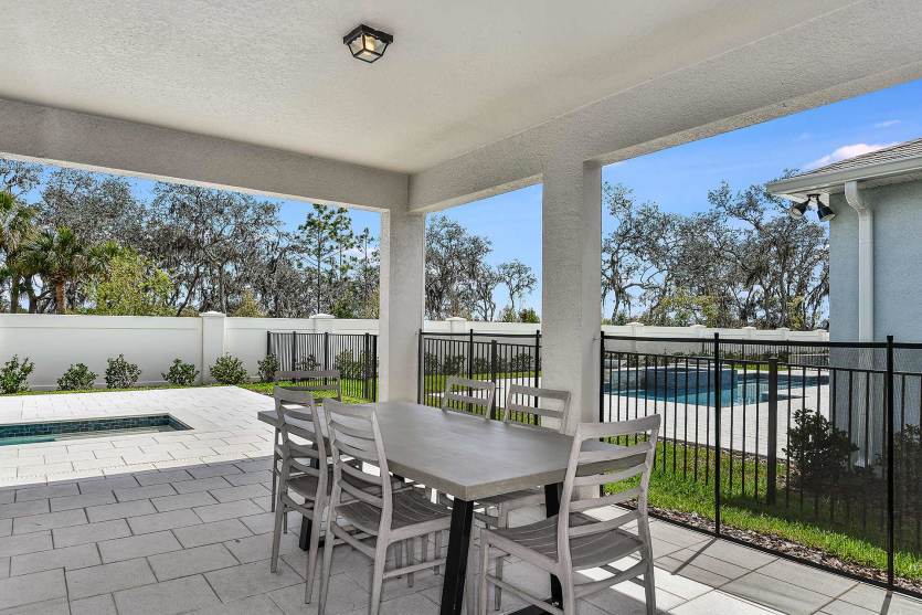 Spacious Covered Lanai