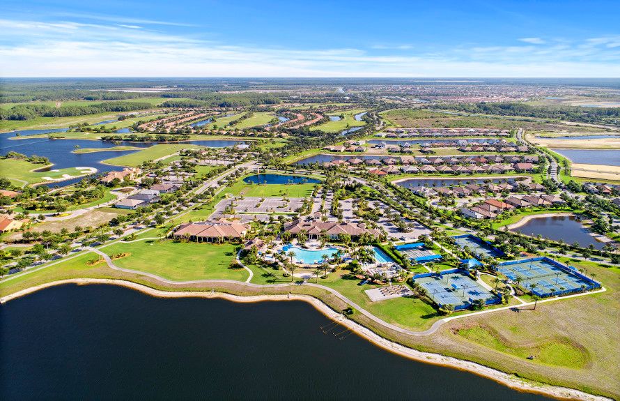 2 Clubhouses and 18 Courts