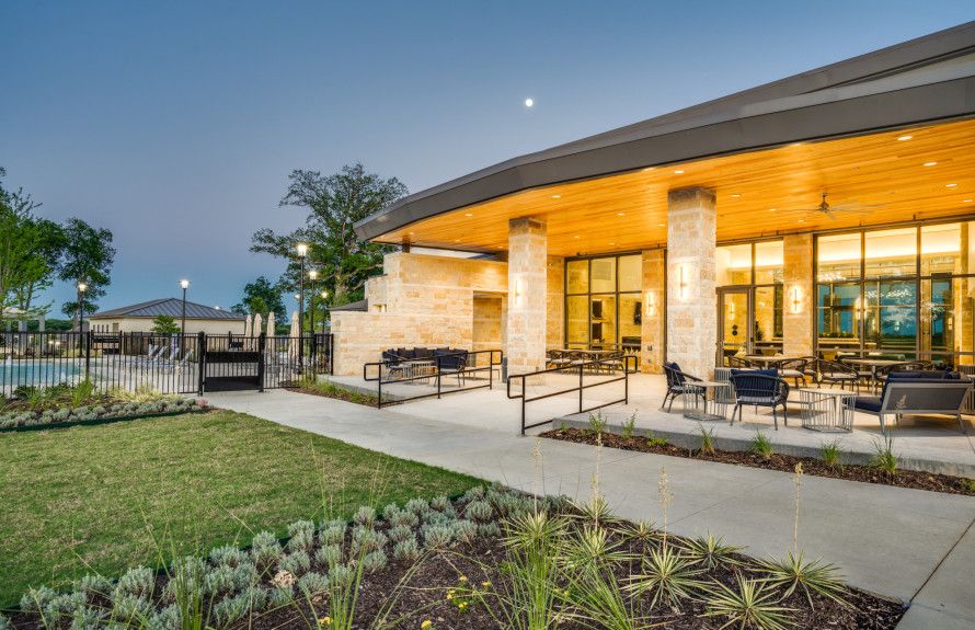Outdoor seating by the pool