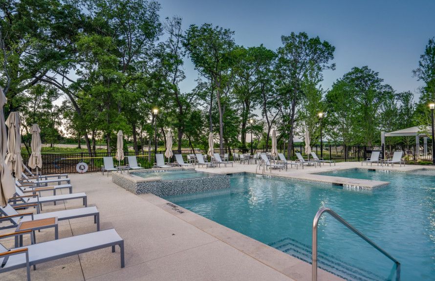 Amenity center pool