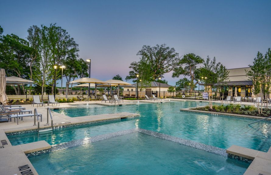Spacious pool & seating areas