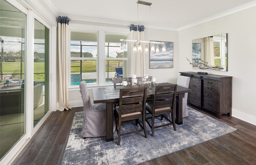 Casual Dining Area