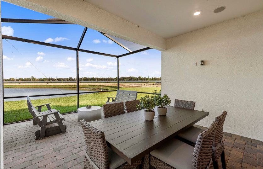 Screened-in lanai space with extended patio option