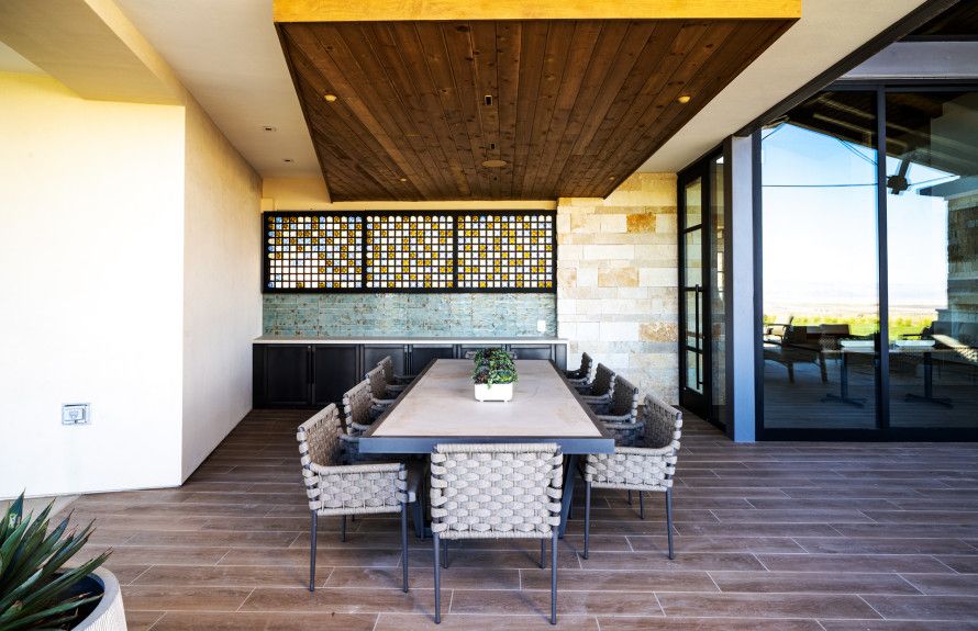 Outdoor Patio Dining