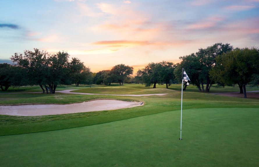 18-Hole Golf Courses