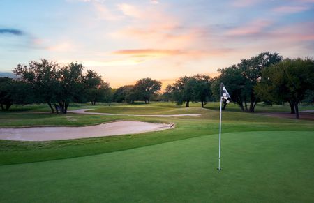 18-Hole Golf Courses