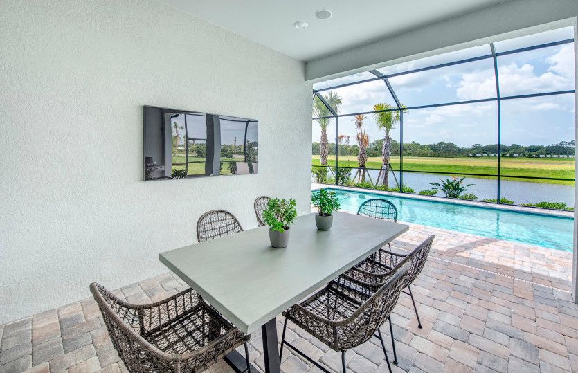 Covered lanai, a shaded space to make outdoor memories