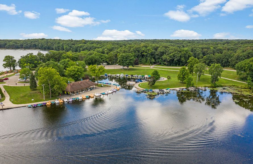 Kensington Park Boat Rental