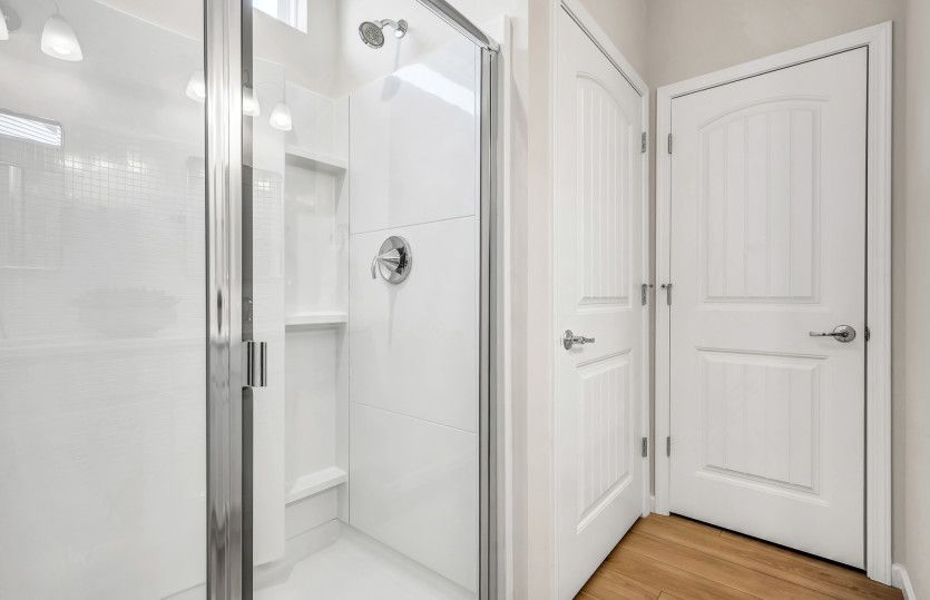 Spa-Like Owner's Bath