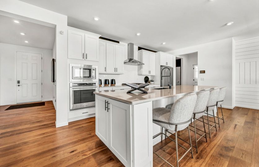 Kitchen with Large Island