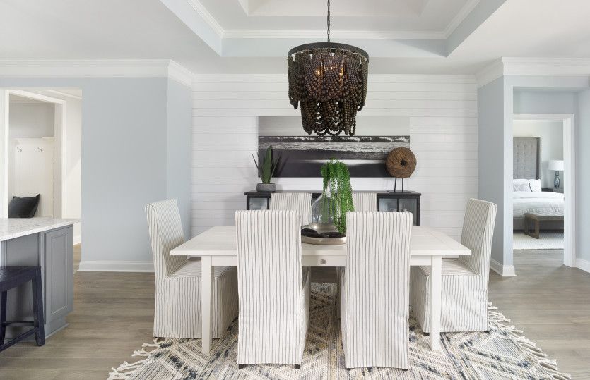 Elegant Café perfect for casual and formal dining.