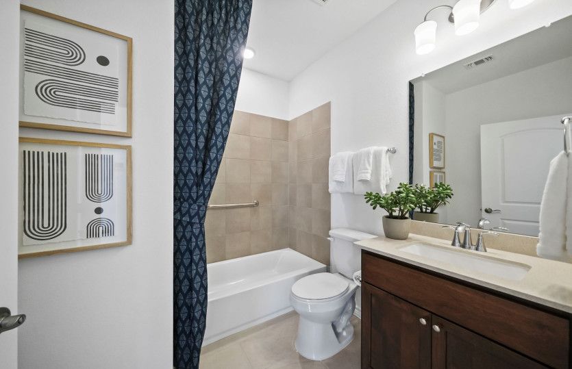 Contour Guest Bath
