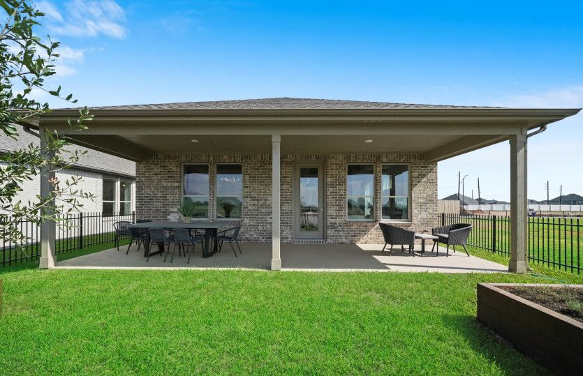 Extended Covered Patio Option
