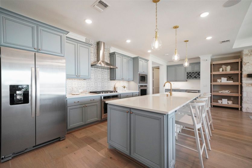 Beautiful Cabinets and Quartz Countertops