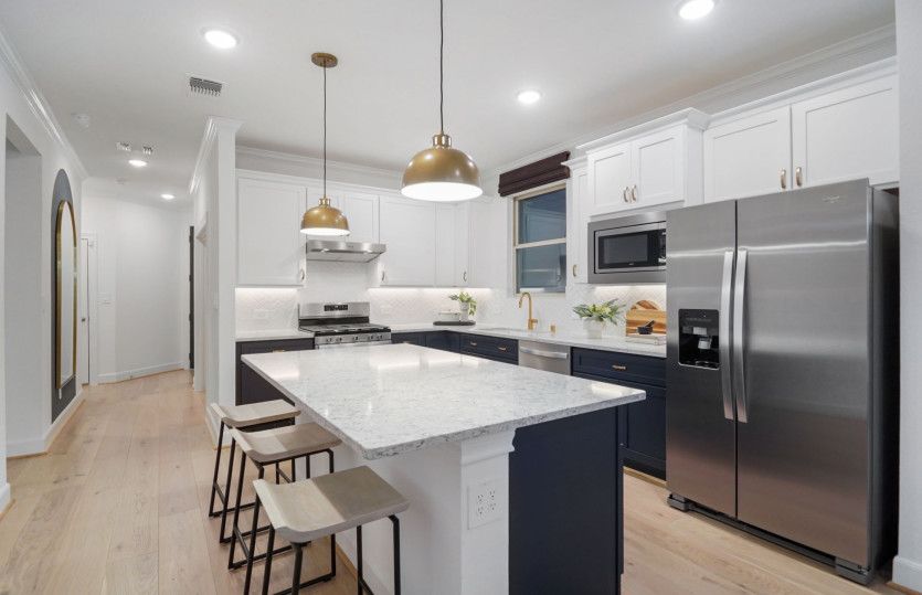 Eat-In Kitchen Island