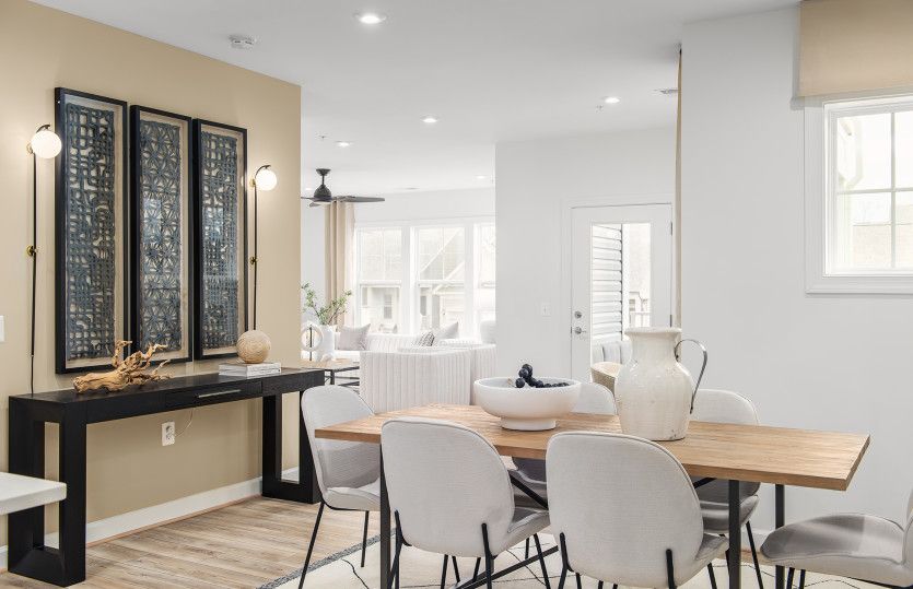 Café Space between the Gourmet Kitchen and Great Room