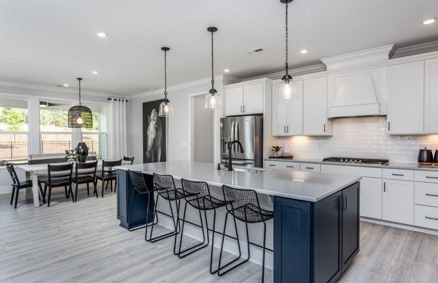 Bright & Spacious Kitchens