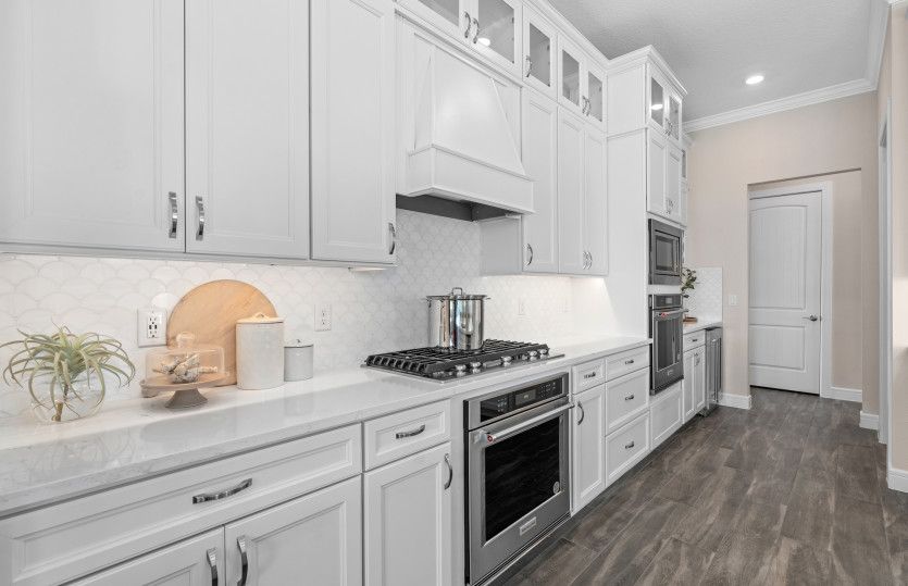 Designer-Inspired Kitchens