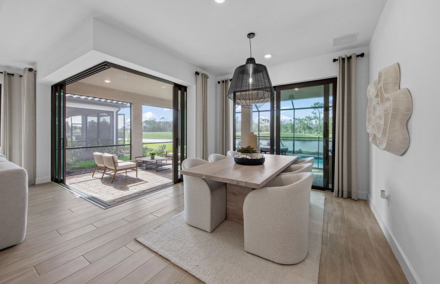 Indoor/Outdoor Living