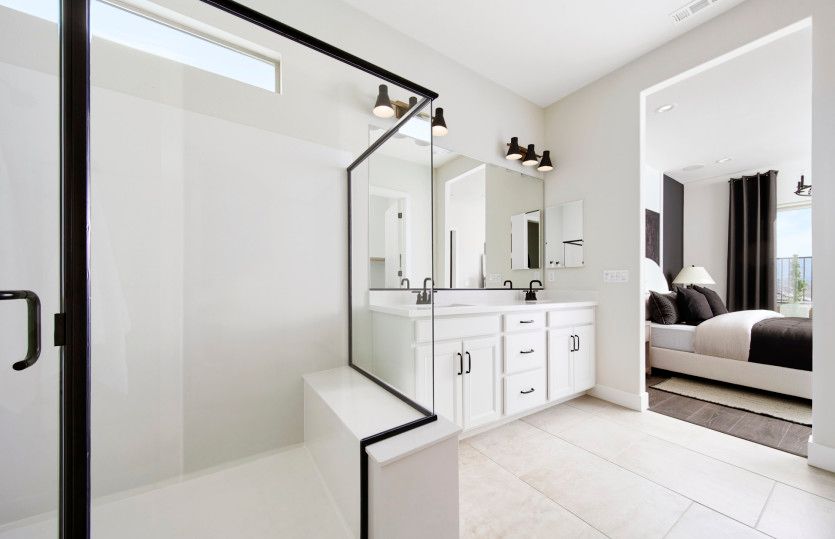 Bayley Model Owner's Bathroom