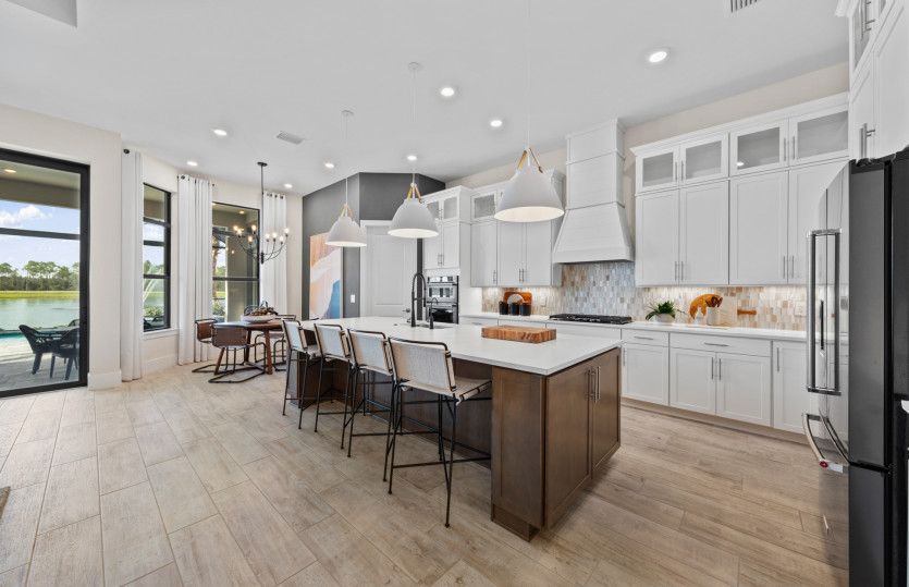 Pro-series kitchen with designer finishes